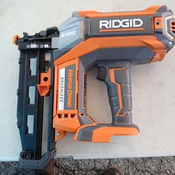 Pistola Ridgid 18v Brushless Para Clavos Saiz 16 Solo Herramienta 