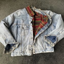Levis Vintage Denim Jacket Aztec southwest lining.