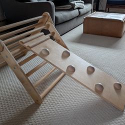 Pikler Triangle - Lily And River