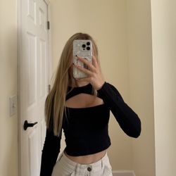 Cut-out black sexy top 