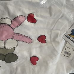 KAWS x Uniqlo Warhol T-shirt White Bunny NWT in M, L, XL