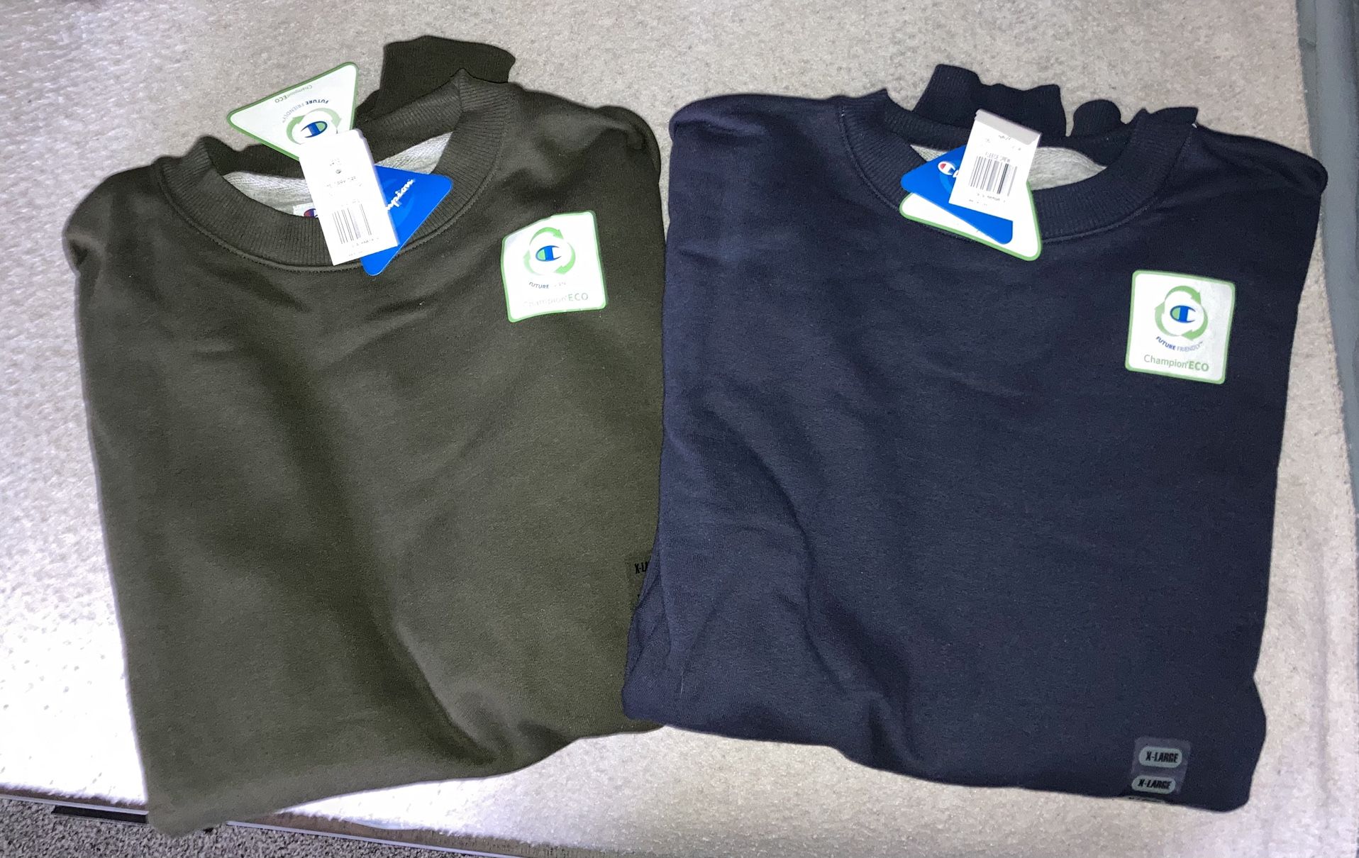 Men’s XL Champion Fleece Sweatshirts