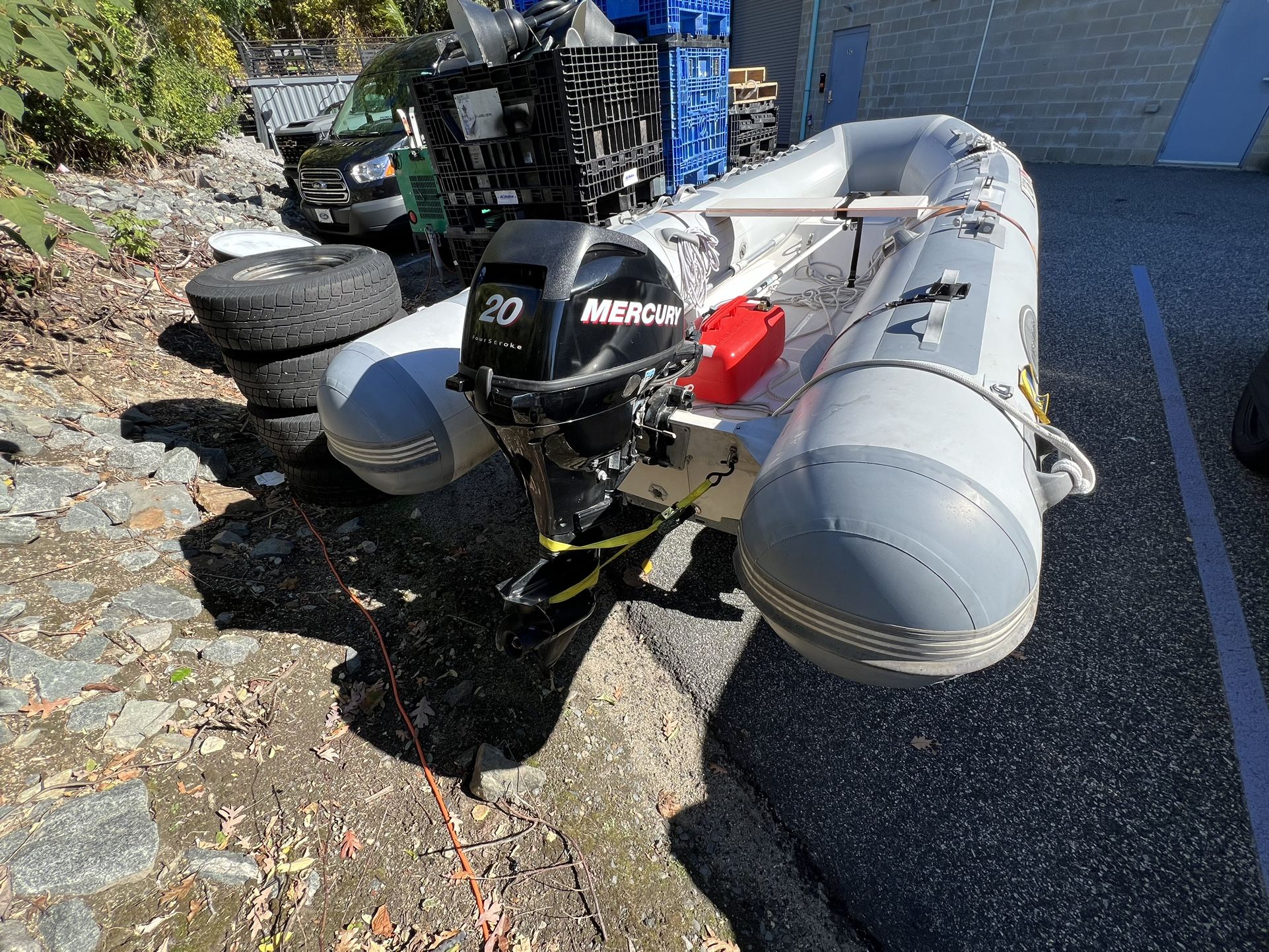 20hp Mercury 4stroke 10.5’ Zodiac Dinghy With Trailer