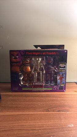 Jazzwares FNAF Toy Freddy & Vr Freddy Endo Series Collectible