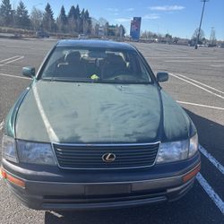 1996 Lexus LS 400