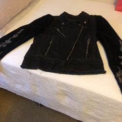 Unique Jacket: Size:  L…$5.00