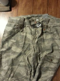 Women's camo pants
