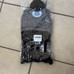 New Beanie, Scarf And Glove Set