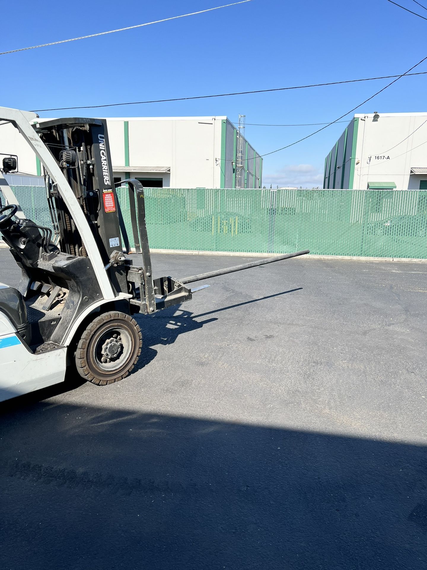 FORKLIFT CARPET POLE - Fork Mount