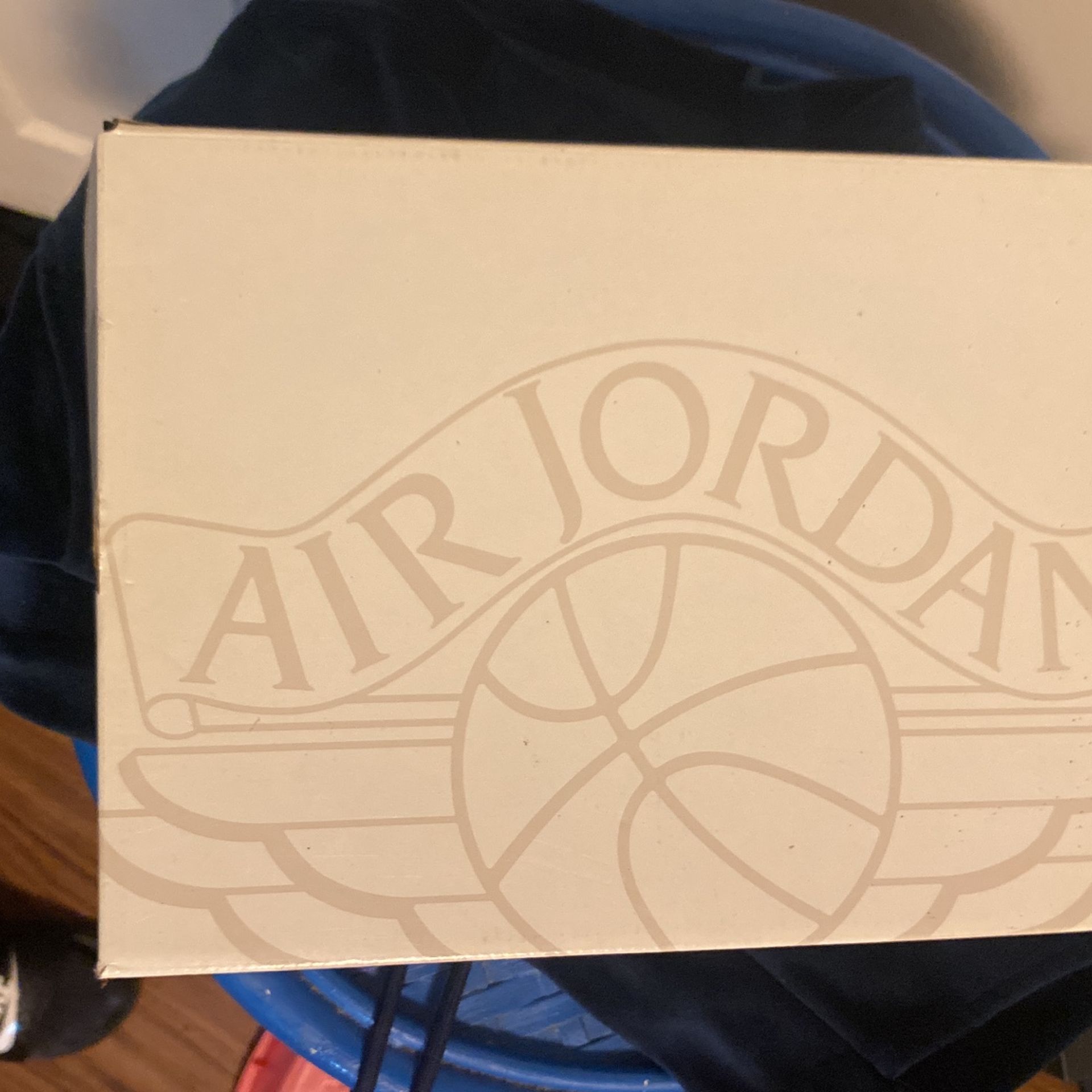 Wmns Air Jordan Retro 2 Low