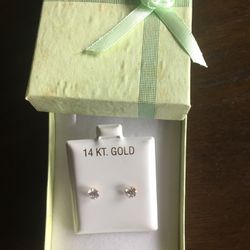 New 14k Gold  Studs Perfect For Mother’s Day