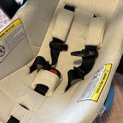 Clek Liing Infant Car Seat with Base 