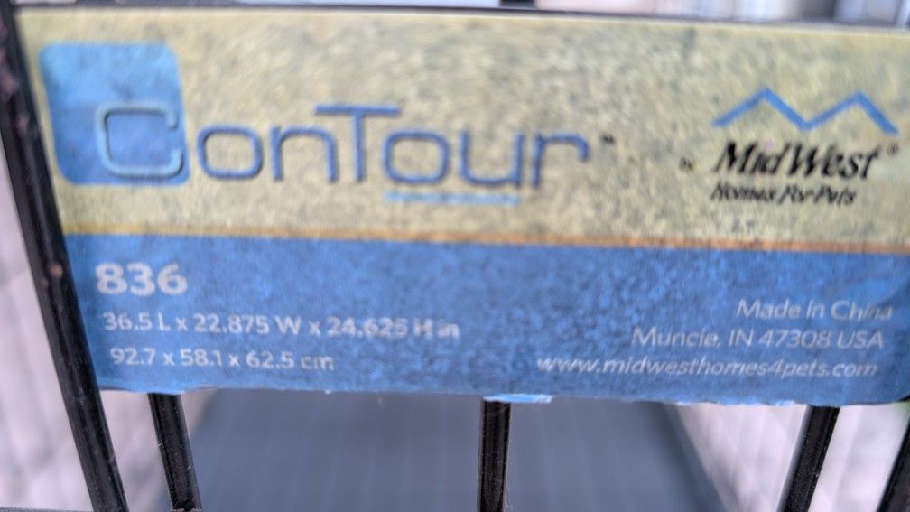 Dog Crate, Mid Size Dog