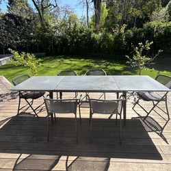 Room & Board Outdoor Dining Set