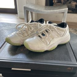 Used Jordan 11 Lowes Size 4 Youth