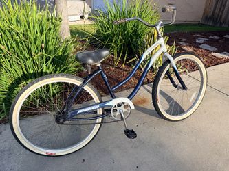 Schwinn Cruiser Bike – 26” Wheels