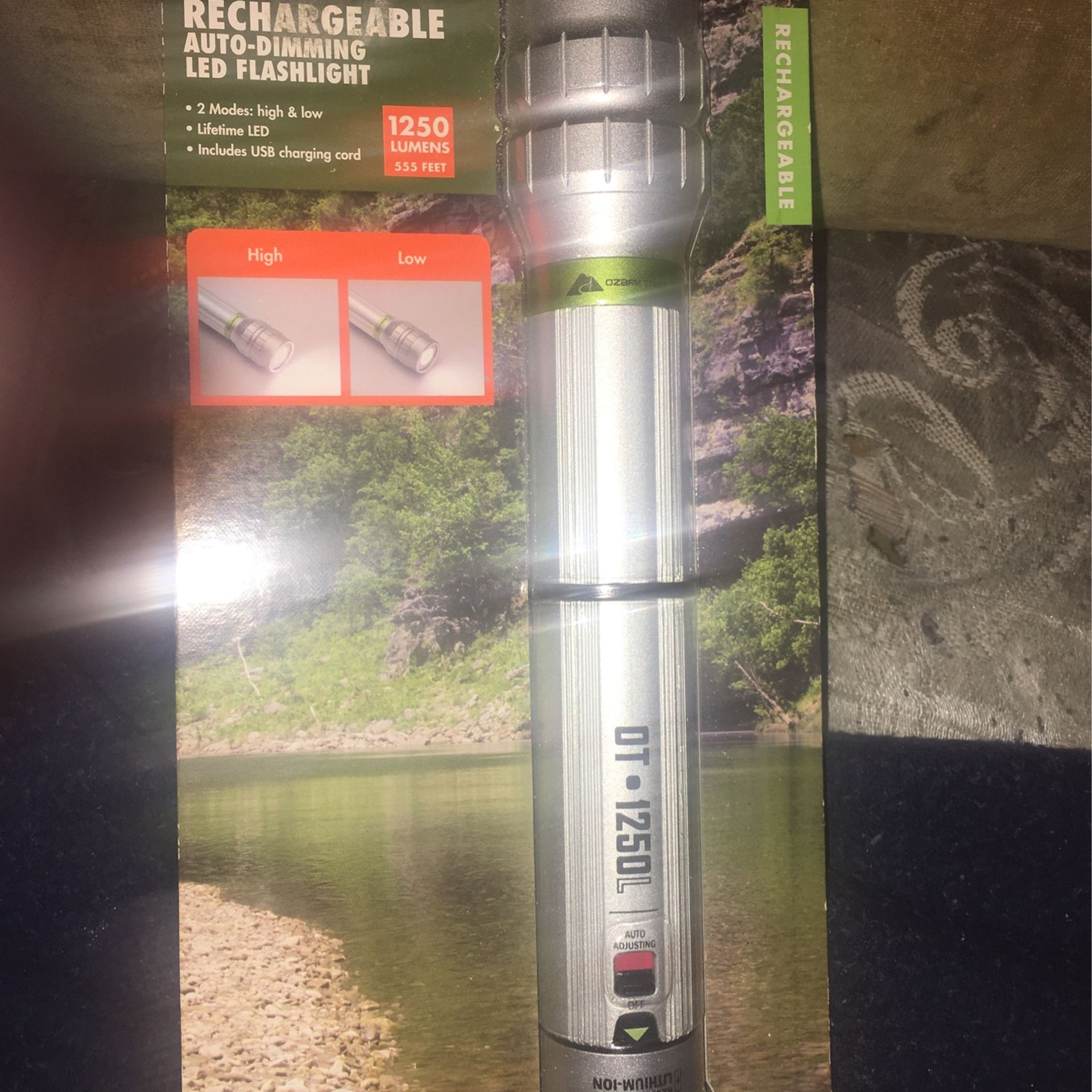 Ozark Trail: Flashlight Rechargeable 1250 Lumen Auto-Dimming LED