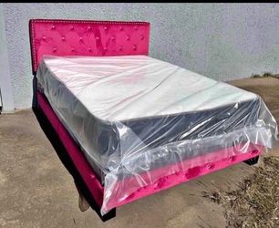 New bright pink queen size bed with mattress and free delivery, pay on arrival