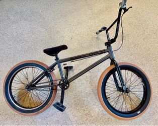 Kink Whip BMX Bike