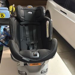 Chicco NextFit Zip Convertible Car Seat