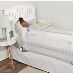 Regalo Baby / Child Bed Safety Rail  (used)