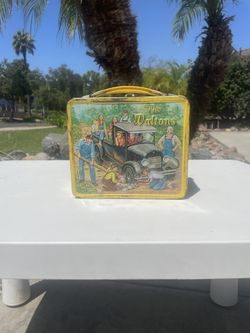 Vintage Walton’s Lunchbox 