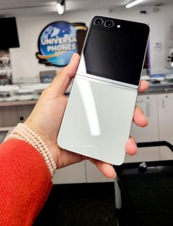  Samsung Galaxy Z Flip 5 256GB Unlocked 