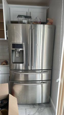 Gently used refrigerator