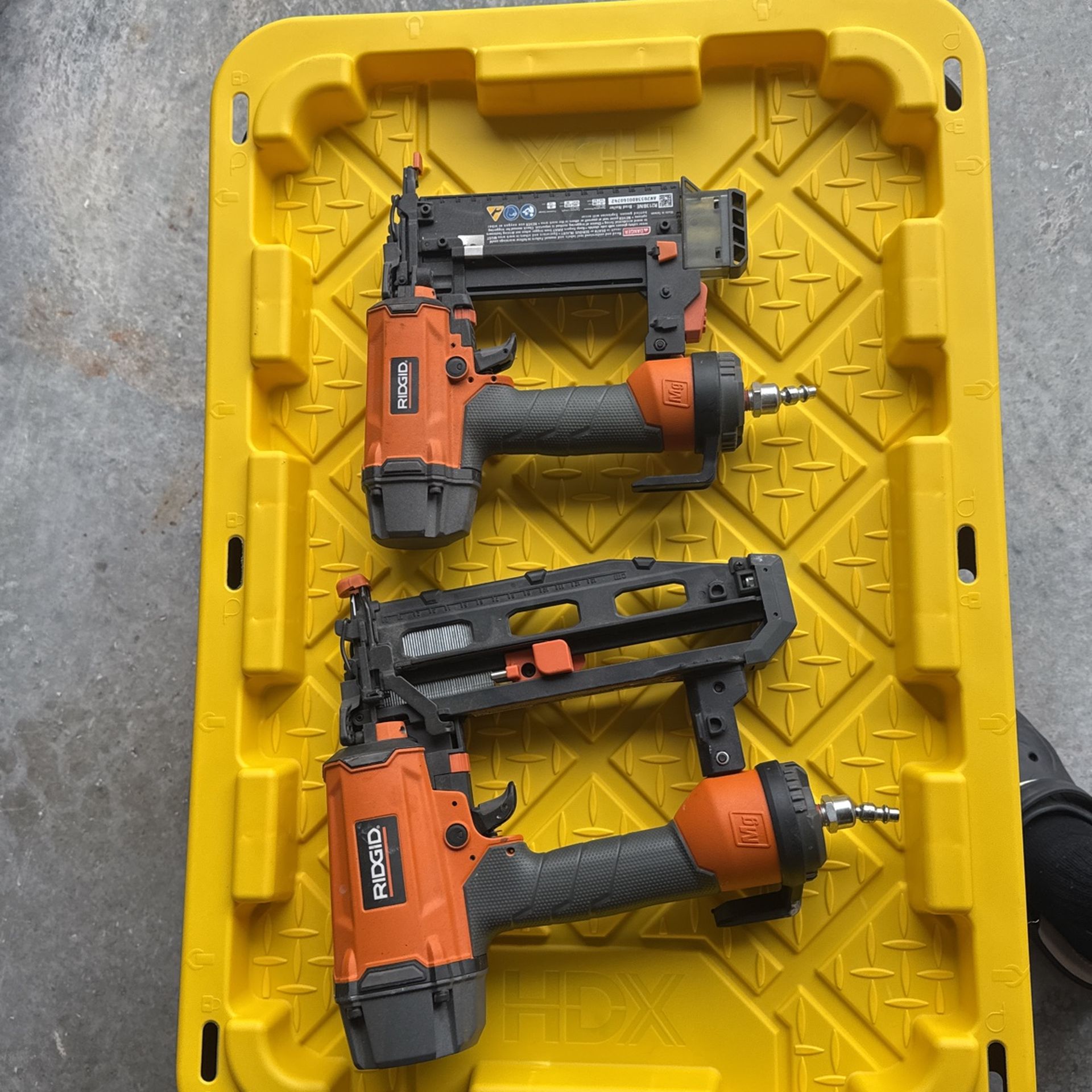 RIGID AIR Nail Guns Set