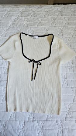 White bow top