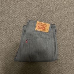34x32 501 grey levi’s jeans 