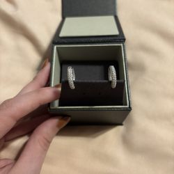 14k White Gold Diamond Earrings