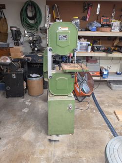 Band saw