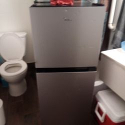 Midea Fridge