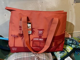 NWT Large Trader Joe Tote Peach