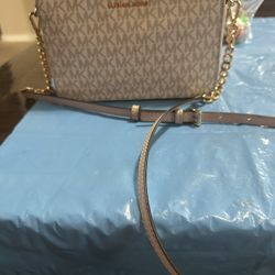 Michael Kors Crossbody Purse