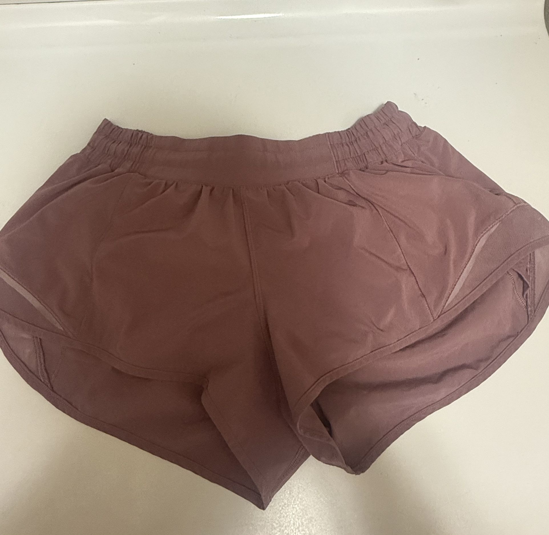 Lululemon Hotty Hot Shorts Size 8