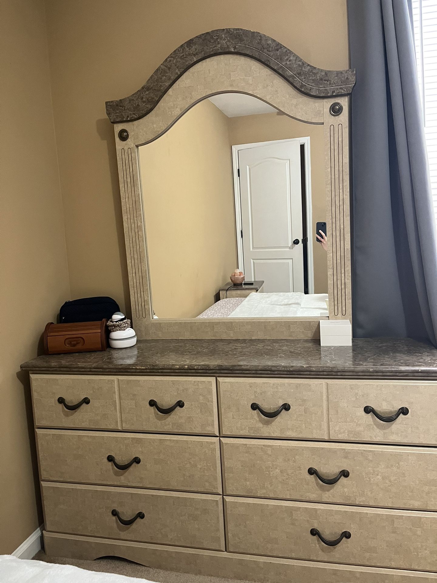 Dresser for Bedroom
