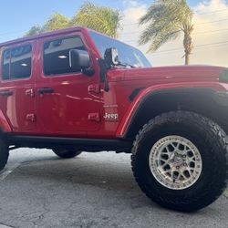 Kmc 235 Beadlock 17x9 5x5 -38 Offset With Arroyo M/T 35x12.50R17 Tires ( Set of 5 )🔥🔥🔥