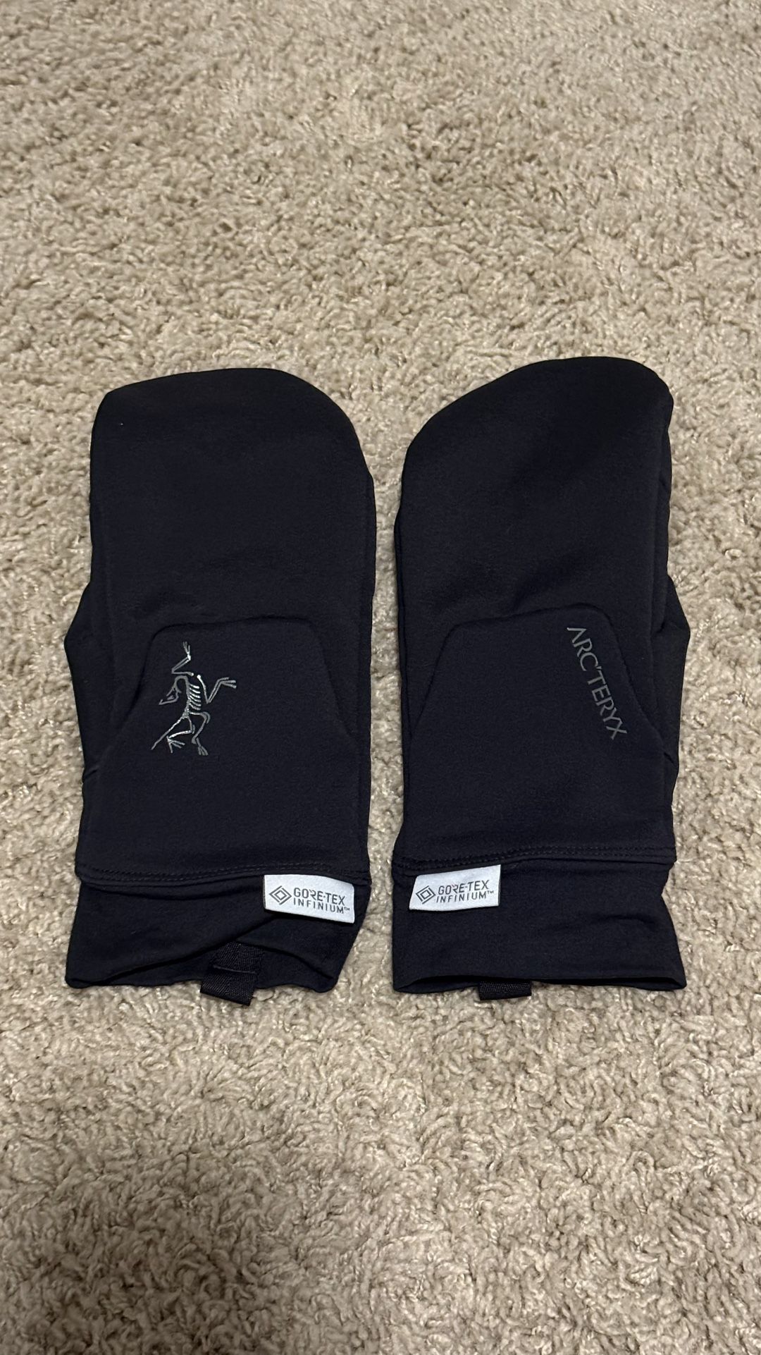 Arc’teryx Venta Black Mitten