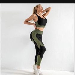 Yoga Outfit ,free sky workout sets 2 pieces （size：S,M,L,XL)