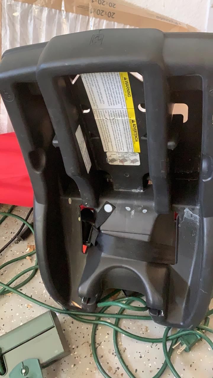 Graco quick connect for infant graco car seat x2