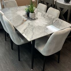 Dining Table Set 🤩