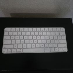 Apple Keyboard 