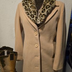 Long Camel Trench  With Leopard  Collarneeds Attaching& Boots Size 6 Not Included In This Price Is$49