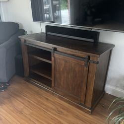 Media centre with storage