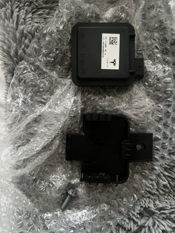 Model y and 3 Tesla garage door opener OEM with install