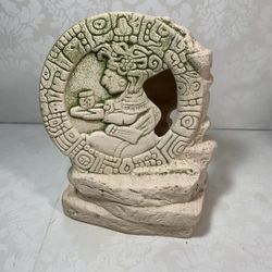 Myan Fish Tank Ornament 