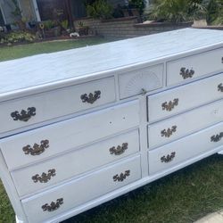 White Drawer !