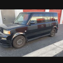 2004 Scion xB Black Manual Stick Shift !!!!